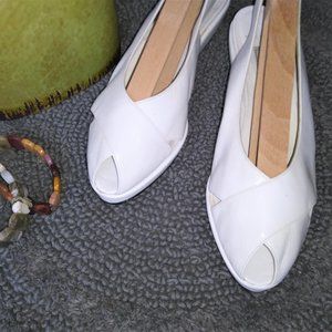 RANGONI OF FLORENCE, LOW-HEEL SHOES